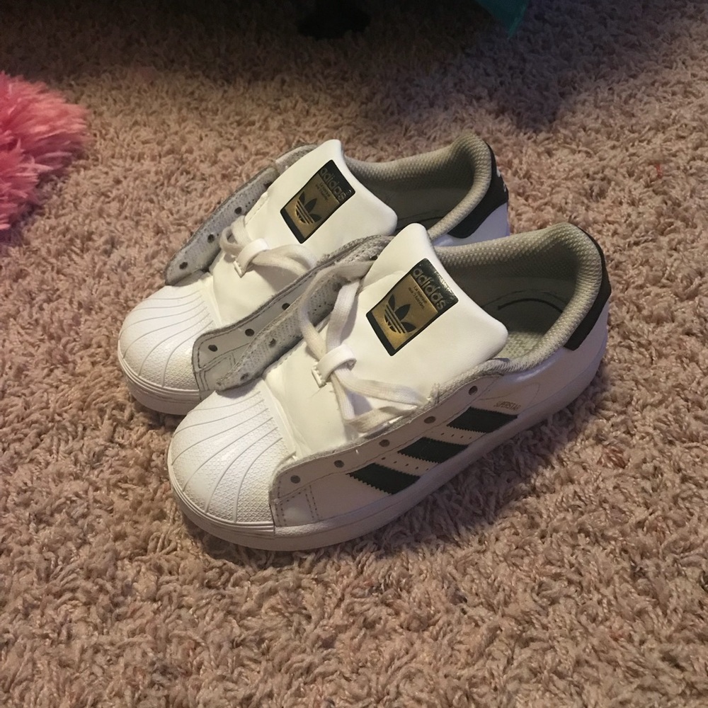 Adidas toddler sneaker